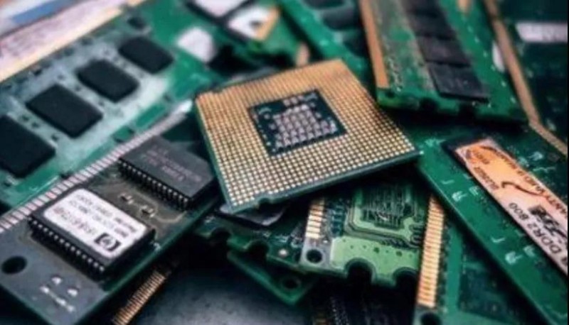 科创板50ETF（588080）、半导体设备ETF易方达（159558）受关注