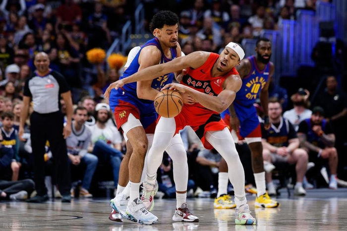 哈达威三分雨助掘金逆转 替补奇兵成季后赛关键