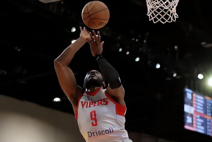 新秀三分命中率骤降拖累球队战绩