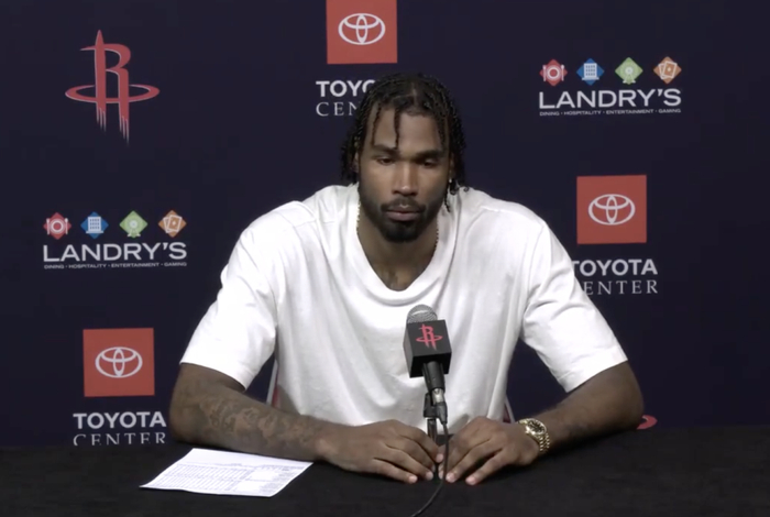 伊森获队友家人支持重拾状态 火箭防守核心助力