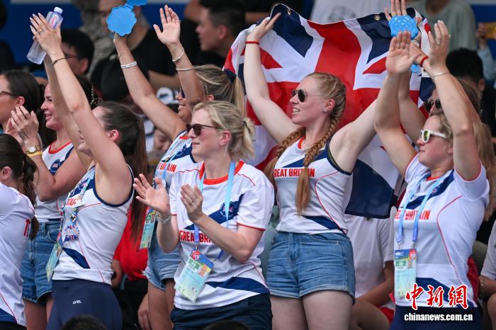 英国队夺冠绳索串联全球体育精神