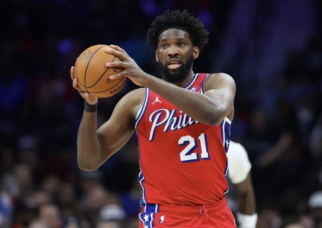 东部季后赛席位争夺白热化 猛龙老鹰骑士76人命