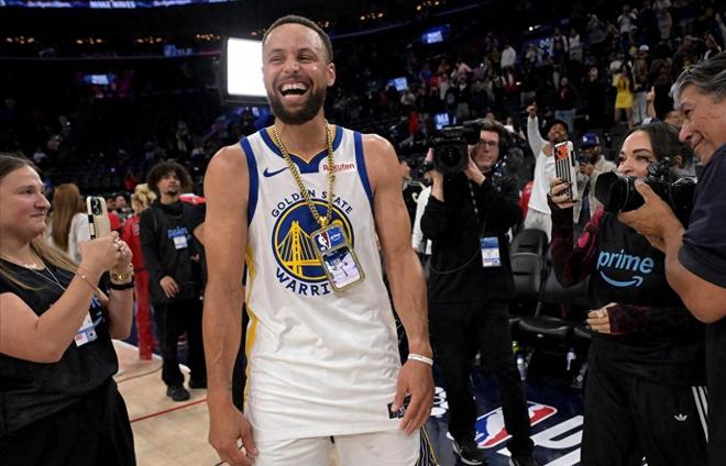 勇士史诗级逆转快船 库里27分+格林防守定乾坤