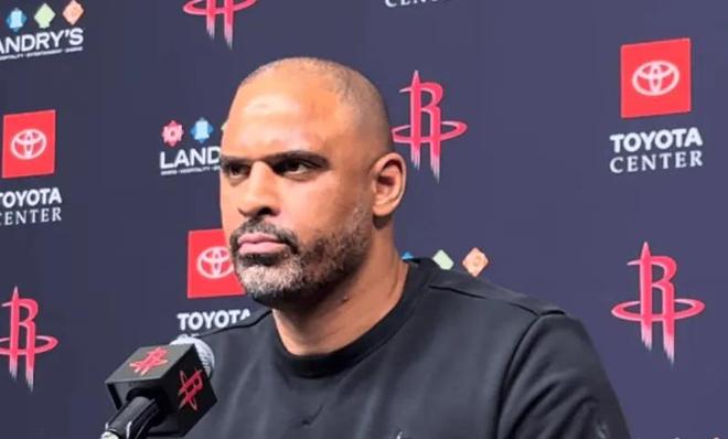 火箭防守漏洞频现 防外线成关键败因